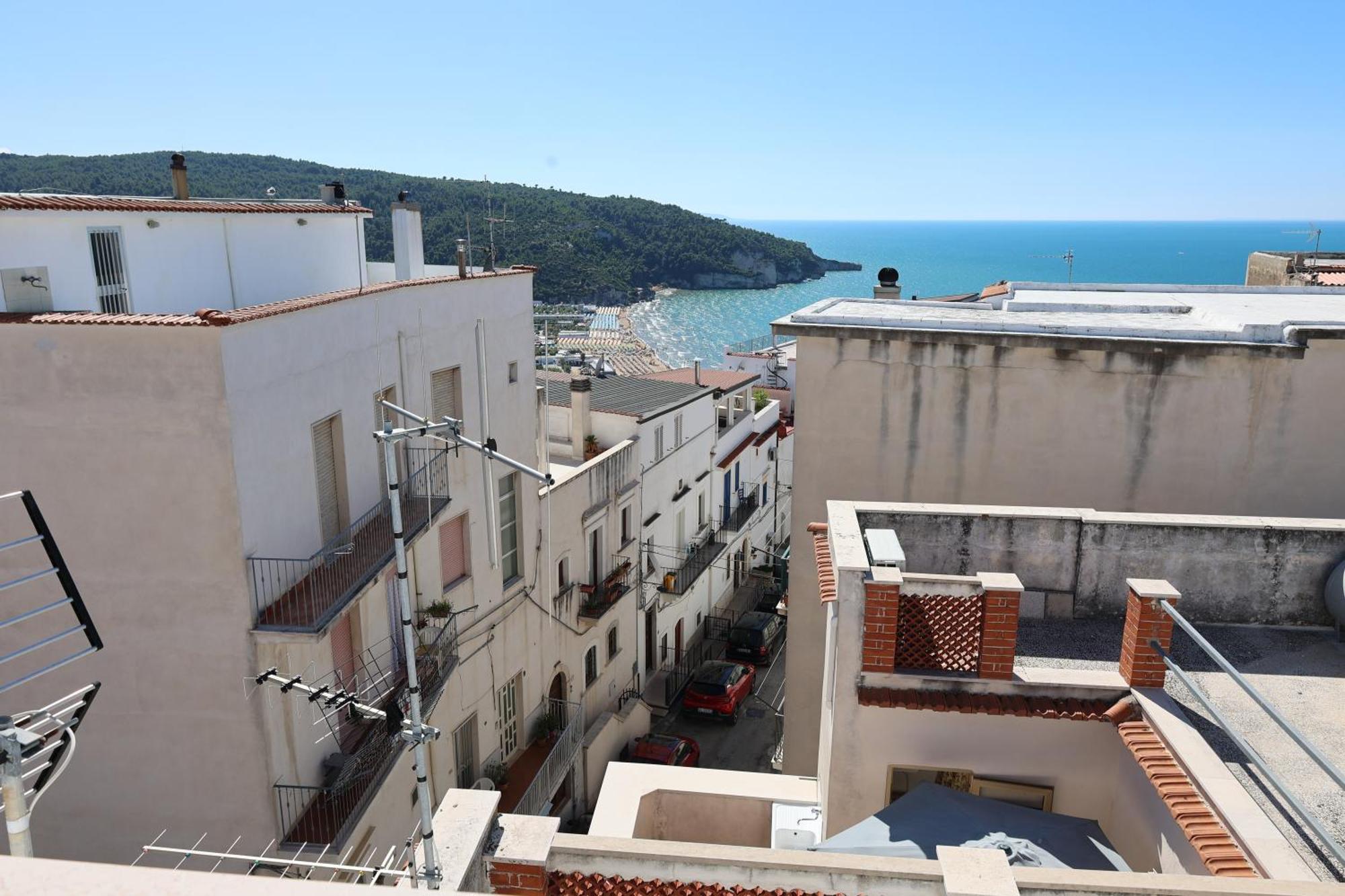 Suites Dimora Garibaldi Peschici Bagian luar foto